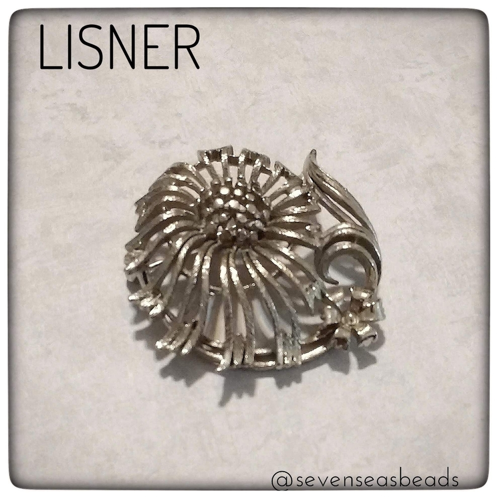 💘LISNER Vintage Brooch